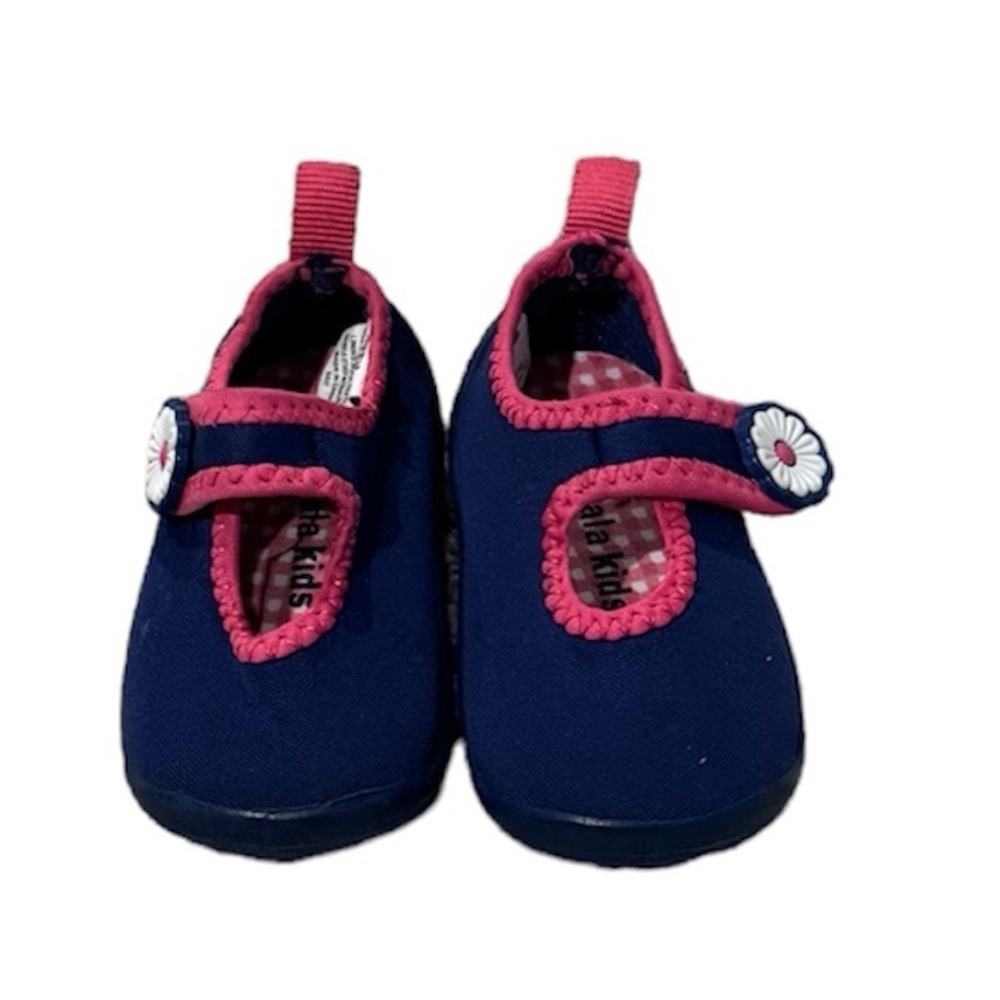 Koala kids baby toddler water shoes slip on neoprene water shoes velcro size 3